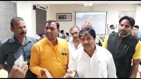 काम नहीं करना चाह रहा है निगम प्रशासन