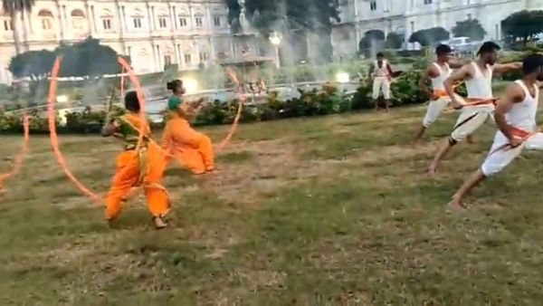 महल में हर तरफ दिखाई दी शाही स्वागत की झलक