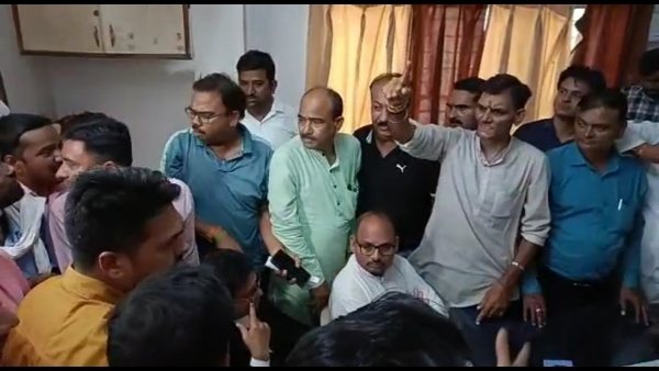 योगेंद्र तोमर का निष्कासन नहीं होने से कांग्रेसियों में है आक्रोश