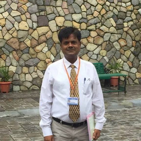  गांव के लड़के भी बने सकते हैं आईएएस