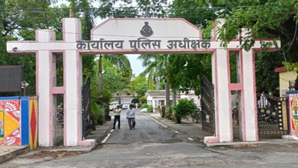 राधा के मायके वालों ने की कार्रवाई की मांग 