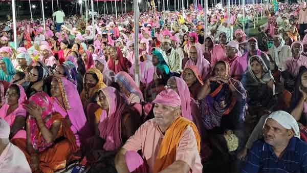 कई देशों और राज्यों से आए हैं अनुयायी