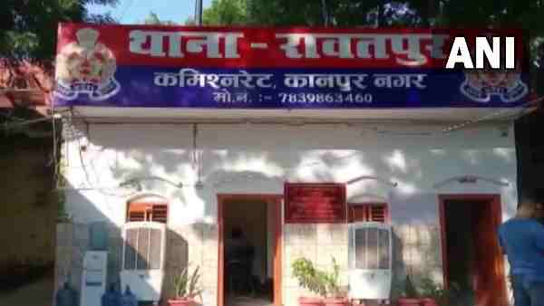 Kanpur Girls Hostel MMS Scandal: videos found accused mobile sent to the lab for examination Kanpur Girls Hostel MMS Scandal: videos found accused mobile sent to the lab for examination