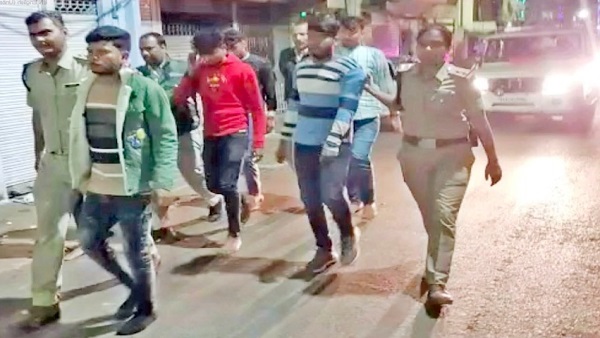नशेड़ियों से बने कटरबाज, अब लूट और गुंडाटैक्स मांगने लगे 