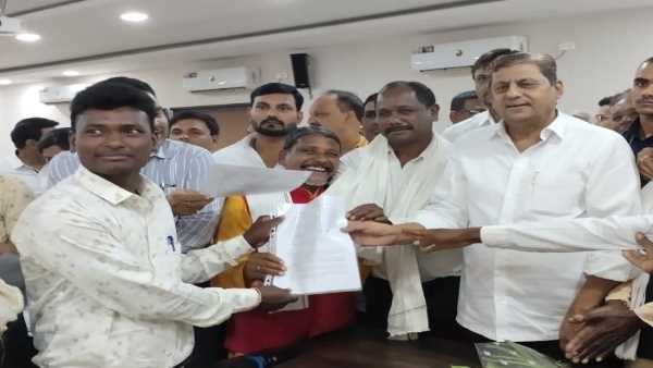 minister akber minister akber