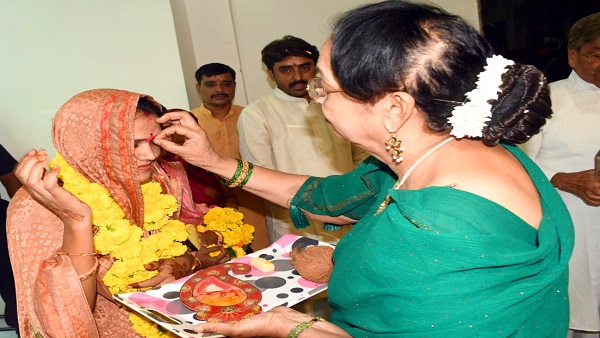 नन्हींबाई अहिरवार अध्यक्ष बनीं 