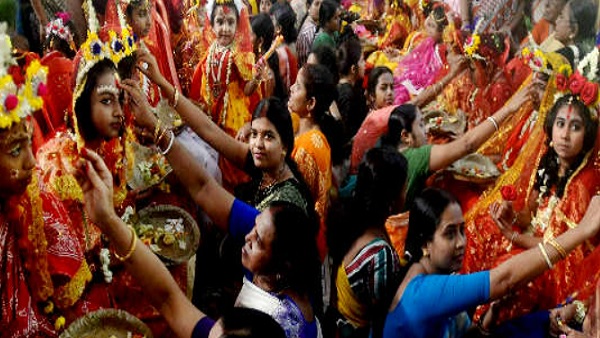 कन्याओं के नाम अलग-अलग