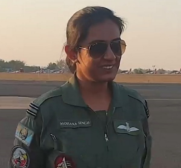  गांव पापड़ा की रहने वाली हैं मोहना सिंह