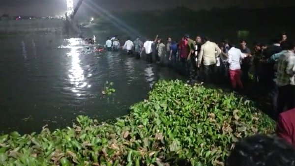 5 दिन पहले खुला था ब्रिज