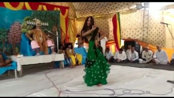 सारे लड़कों की कर दो शादी बस एक को कुंवारा रखना