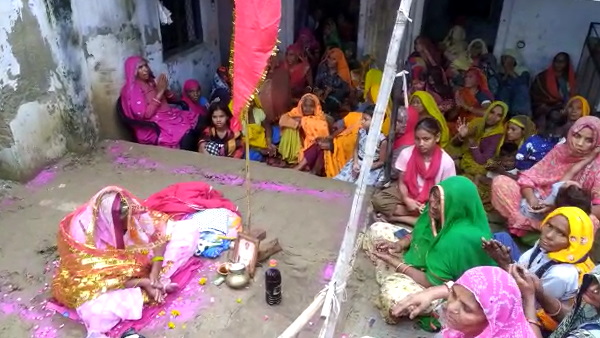 सुबह से नहीं खा रही थी खाना