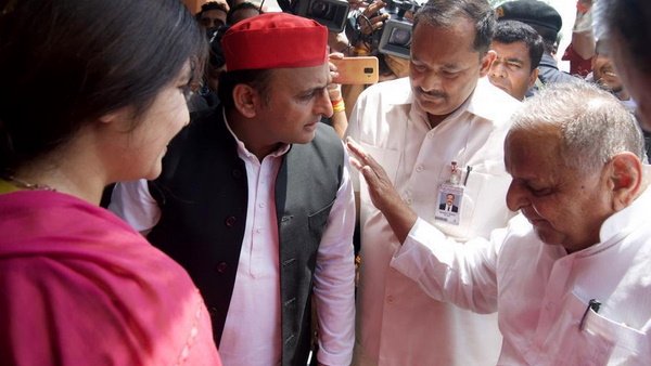 मुलायम सिंह के पांच भाई मुलायम सिंह के पांच भाई