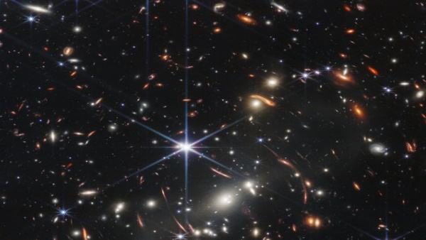 ये टेलिस्‍कोप बेबी स्‍टार्स और मरते हुए तारों की भी फोटो कर चुका है 