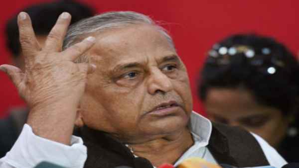 अयोध्या में कारसेवकों पर गोली चलवाई अयोध्या में कारसेवकों पर गोली चलवाई