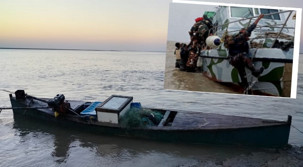 हरामी नाला इलाके में 2 पाकिस्तानी मछुआरे पकड़े गए हरामी नाला इलाके में 2 पाकिस्तानी मछुआरे पकड़े गए