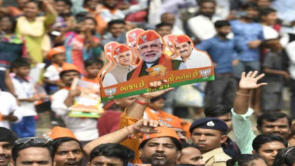 आबूरोड में रैली में भीड़ नहीं जुटने से पीएम मोदी नाराज