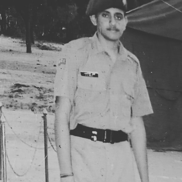  छोटा भाई संभालेगा अब भवानी की दुकान