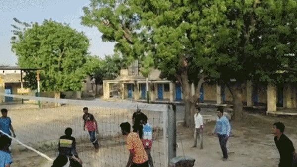  सक्‍सेस का श्रेय गांव के माहौल को