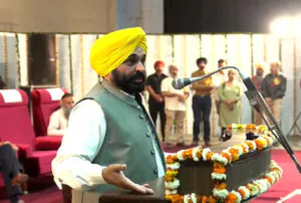 Punjab CM Bhagwant Mann Birthday, PM Modi and kejriwal wishes on twitter Punjab CM Bhagwant Mann Birthday, PM Modi and kejriwal wishes on twitter