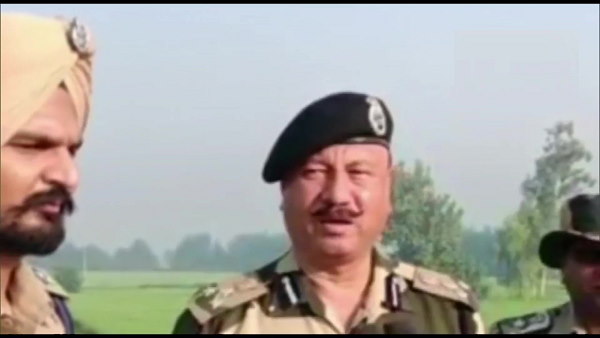 Pakistani drone seen Inside Indian territory Gurdaspur, BSF and Punjab Police search operation underway