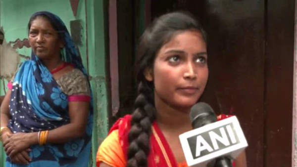 रिया को बेबाकी से बात रखने का मिला तोहफा