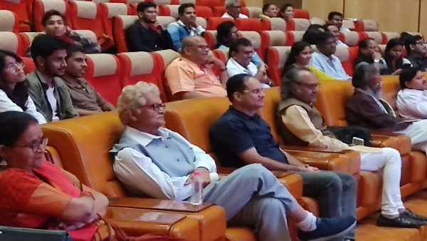 फ़िल्म फ़ेस्टिवल में हुई फिल्मों की स्क्रीनिंग