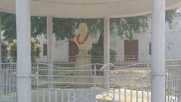 केंद्र और राज्य सरकार से कोर्ट ने किया जवाब तलब