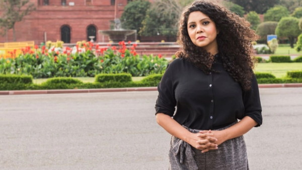 कई इंटरनेशनल पेपर्स के लिए लेख लिखती हैं राणा