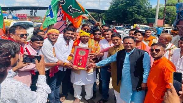 आखिर क्यों आपस में भिड़े भाजयुमो नेता