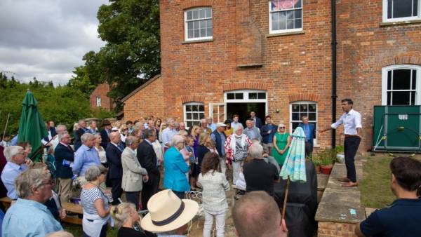 ऋषि भारत-पाकिस्तान दोनों के हैं ऋषि भारत-पाकिस्तान दोनों के हैं