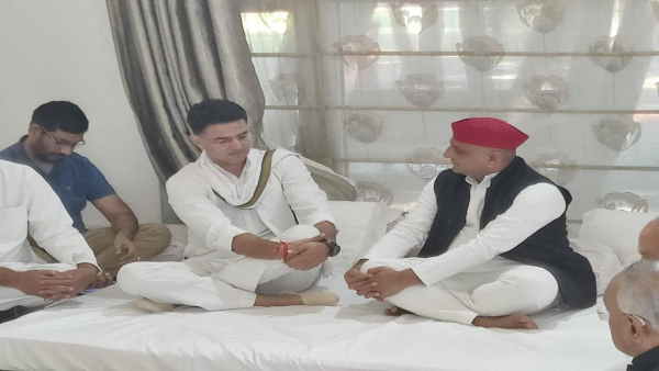 प्रदेश अध्यक्ष और उपमुख्यमंत्री पद से बर्खास्त किए जाने के बावजूद सक्रिय है पायलट
