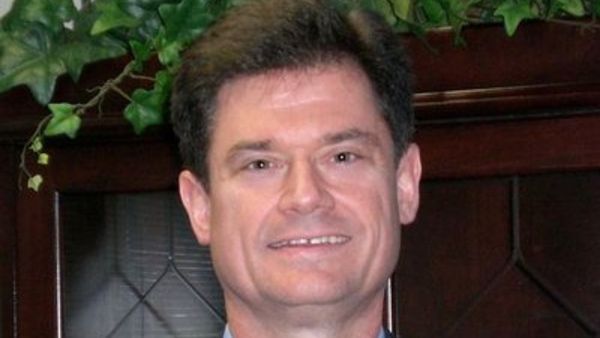 WSJ में विज्ञापन किसने छपवाया?