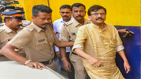राउत ने ट्विटर पर शेयर की मां को लिखी चिट्ठी
