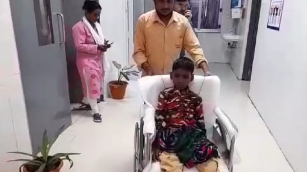जहरीले सांप ने काटा था