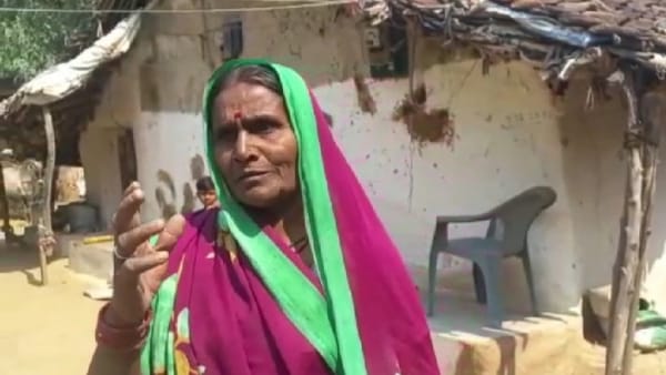 पीएम आवास चोरी की शिकायत