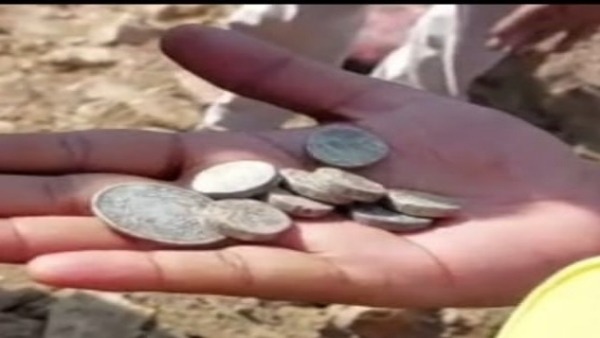 स्टाफ क्वार्टर के लिए हो रही थी खुदाई