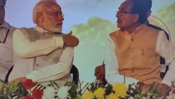 कुछ ऐसा है वायरल वीडियो
