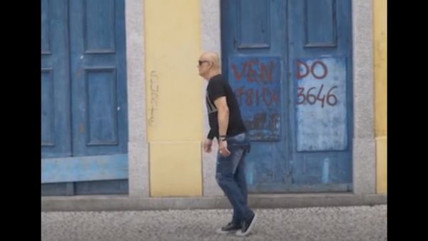 आंखें बाहर निकालने पर होता है ये हाल आंखें बाहर निकालने पर होता है ये हाल