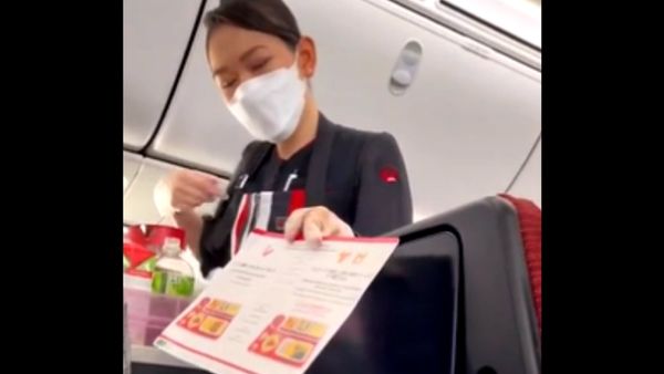 यात्री ने बनाया स्केच