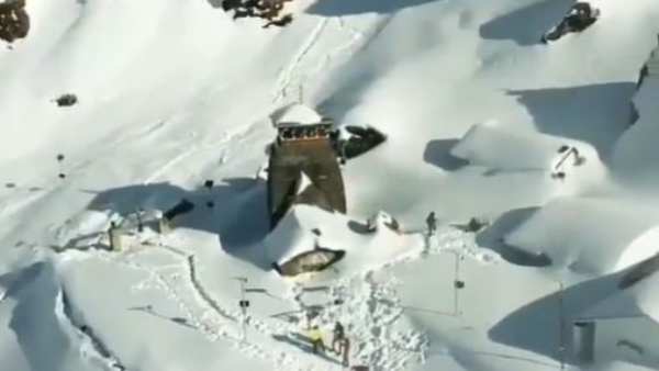 राजनयिक के दावे पर सवाल