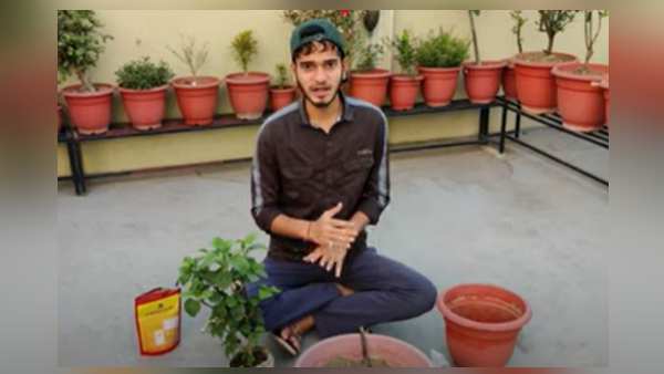 यूट्यूब पर चार लाख से अधिक सब्सक्राइबर