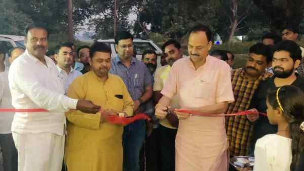 लंबे समय तक अंधेरे में रहा गांव