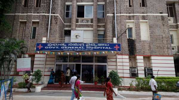 20 करोड़ रुपये दान कर दिए