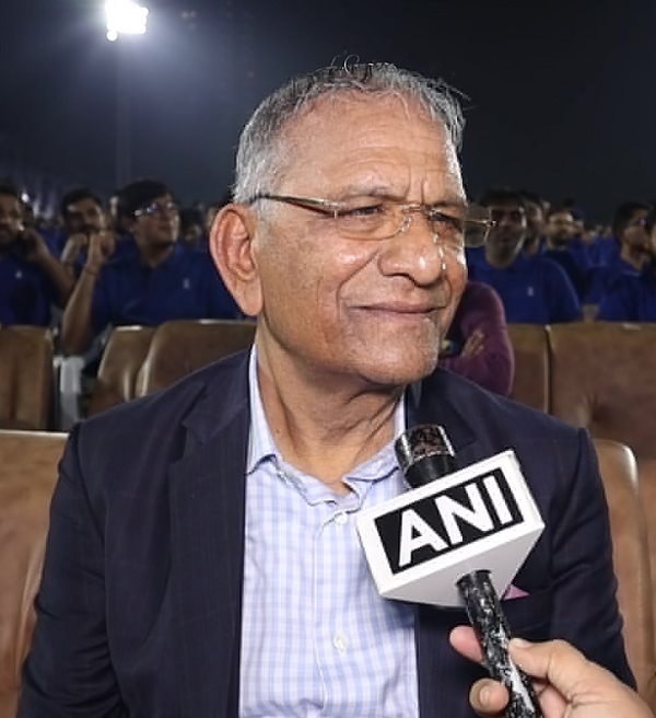 SRK से 6 हजार से ज्‍यादा लोग जुड़े