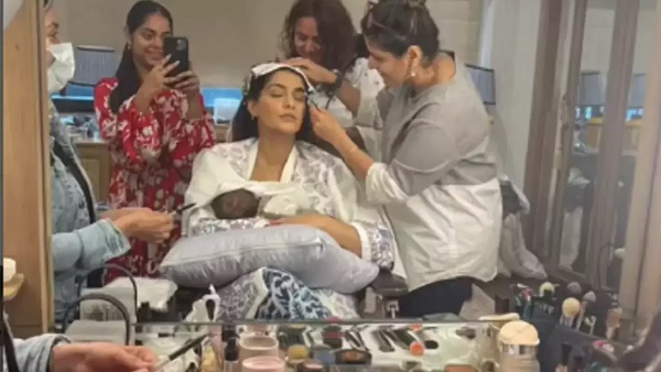 मेकअप के दौरान बेटे को कराया ब्रेस्टफीड