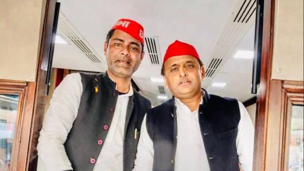 ‘अखिलेश यादव ने सम्मान के साथ किया विदा’