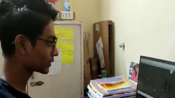 श्रेयस बनाया एंटी वूमेन डिवाइस