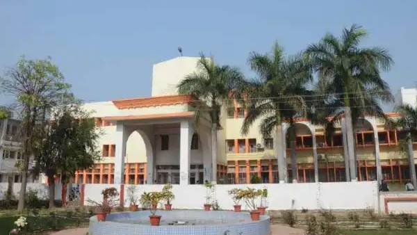 विभागाध्यक्ष से कमल ने ली थी सलाह