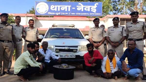 चार महाराष्ट्र और दो भिलाई के आरोपी हैं शामिल