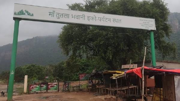 पुराणों में तुतला भवानी धाम का ज़िक्र